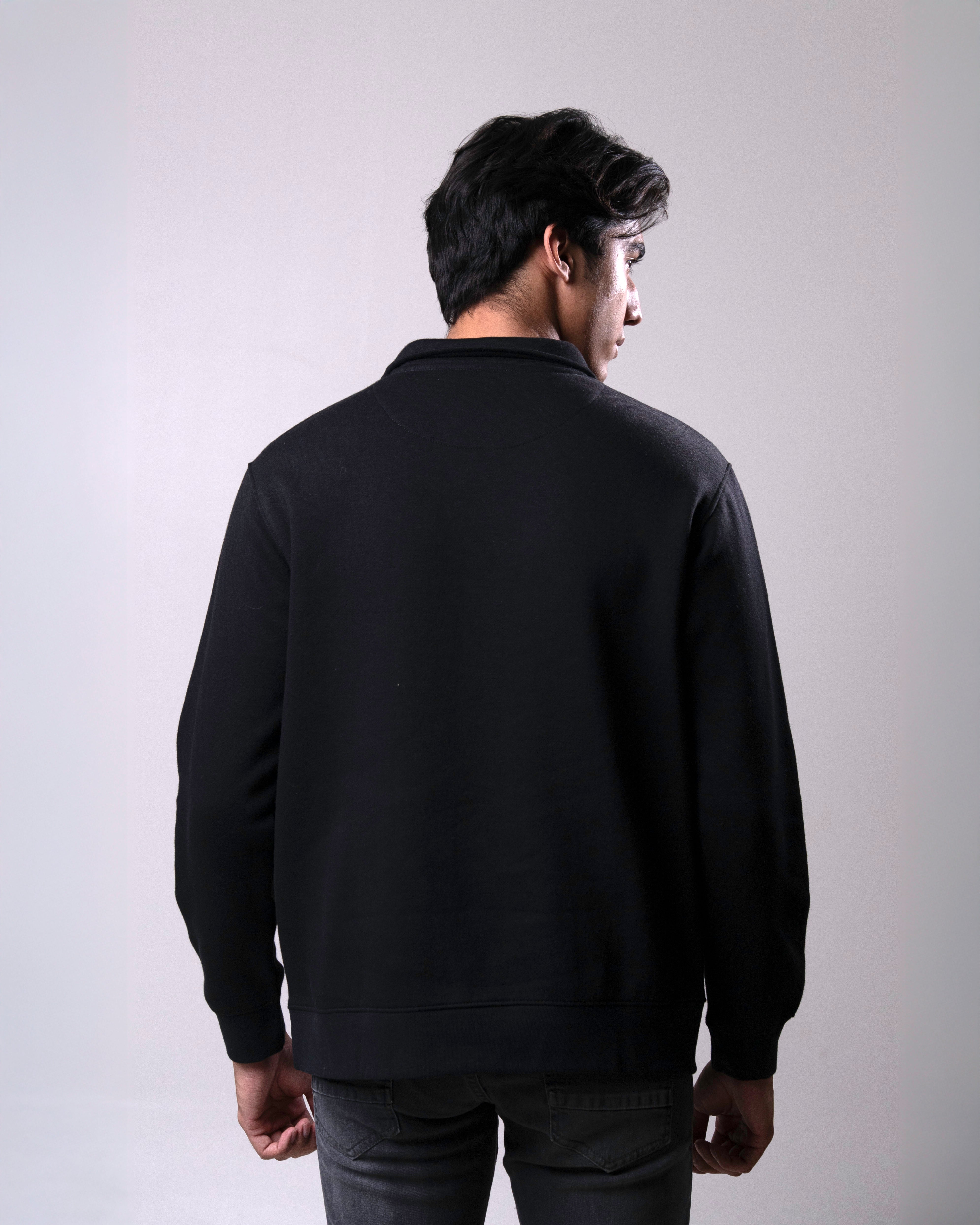 Pull Over Black Zipper