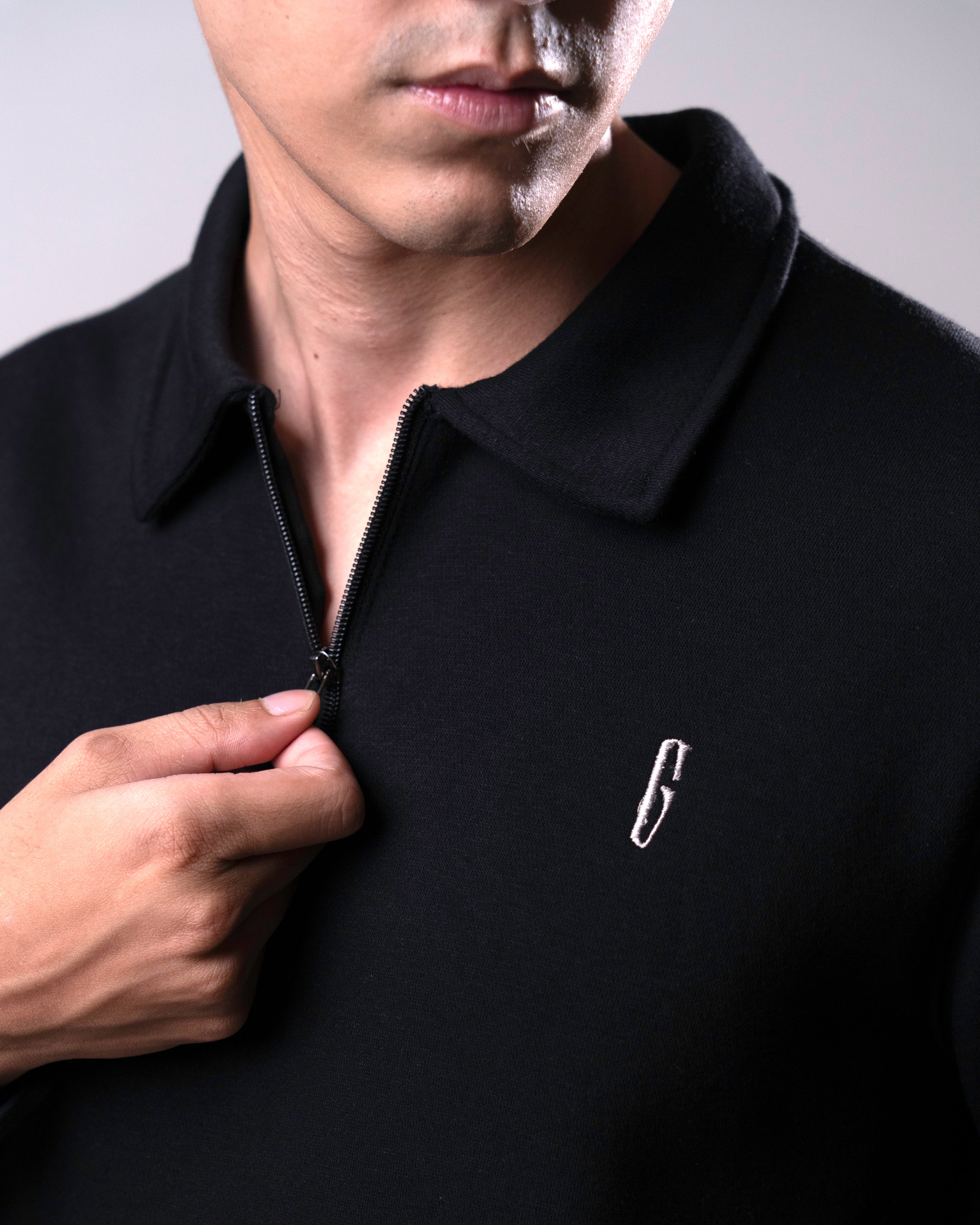 Pull Over Black Zipper
